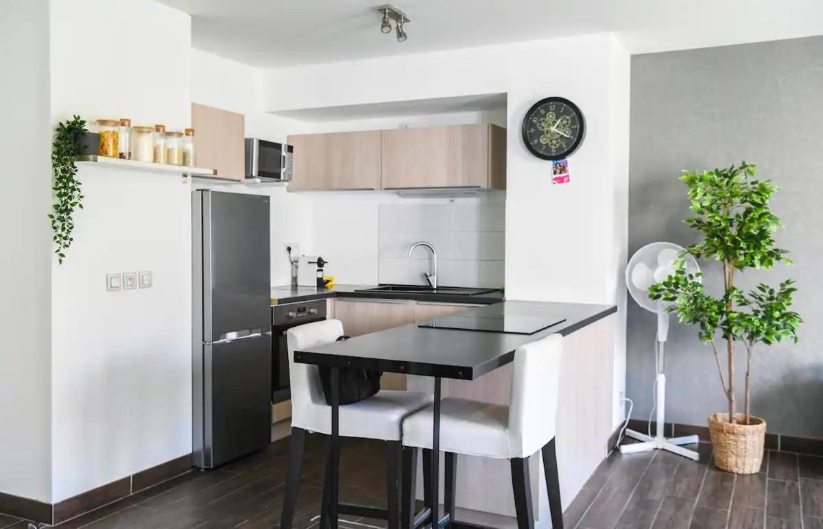 Superbe Appartement Avec Terrasse, Piscine & Parking Prive A Marseille Eksteriør bilde