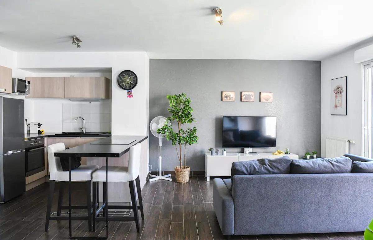 Superbe Appartement Avec Terrasse, Piscine & Parking Prive A Marseille Eksteriør bilde