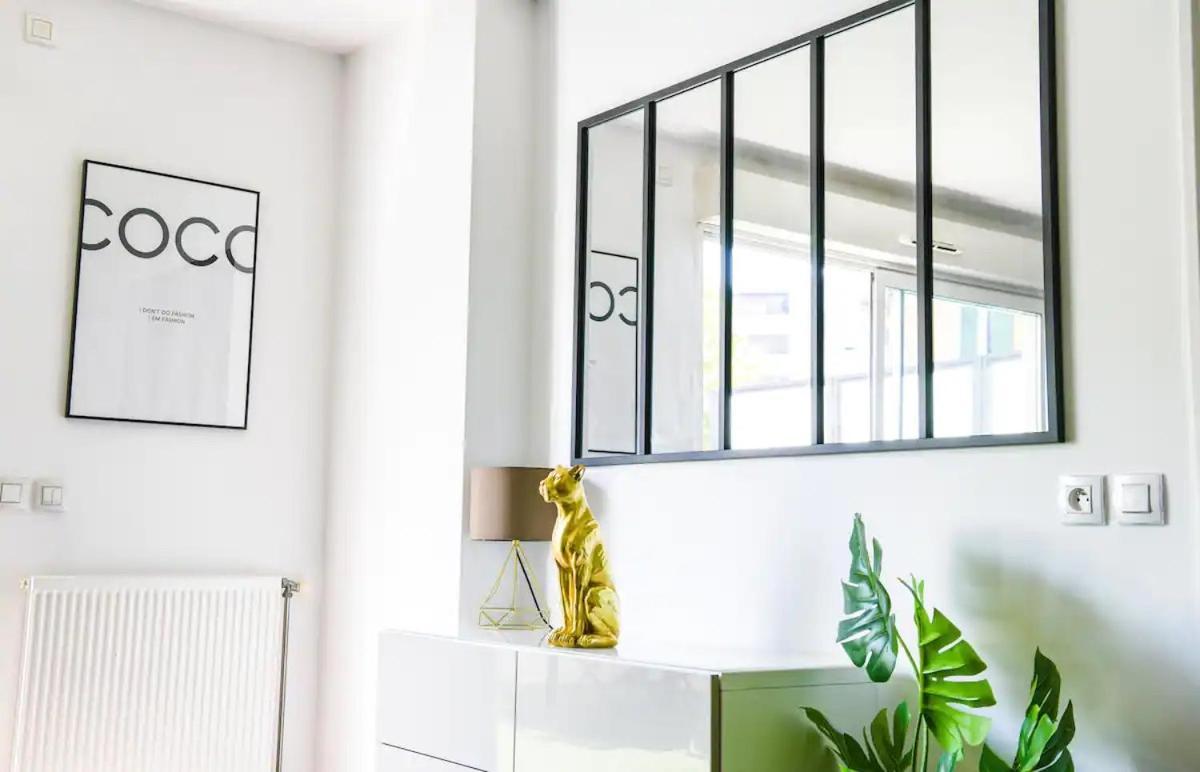 Superbe Appartement Avec Terrasse, Piscine & Parking Prive A Marseille Eksteriør bilde