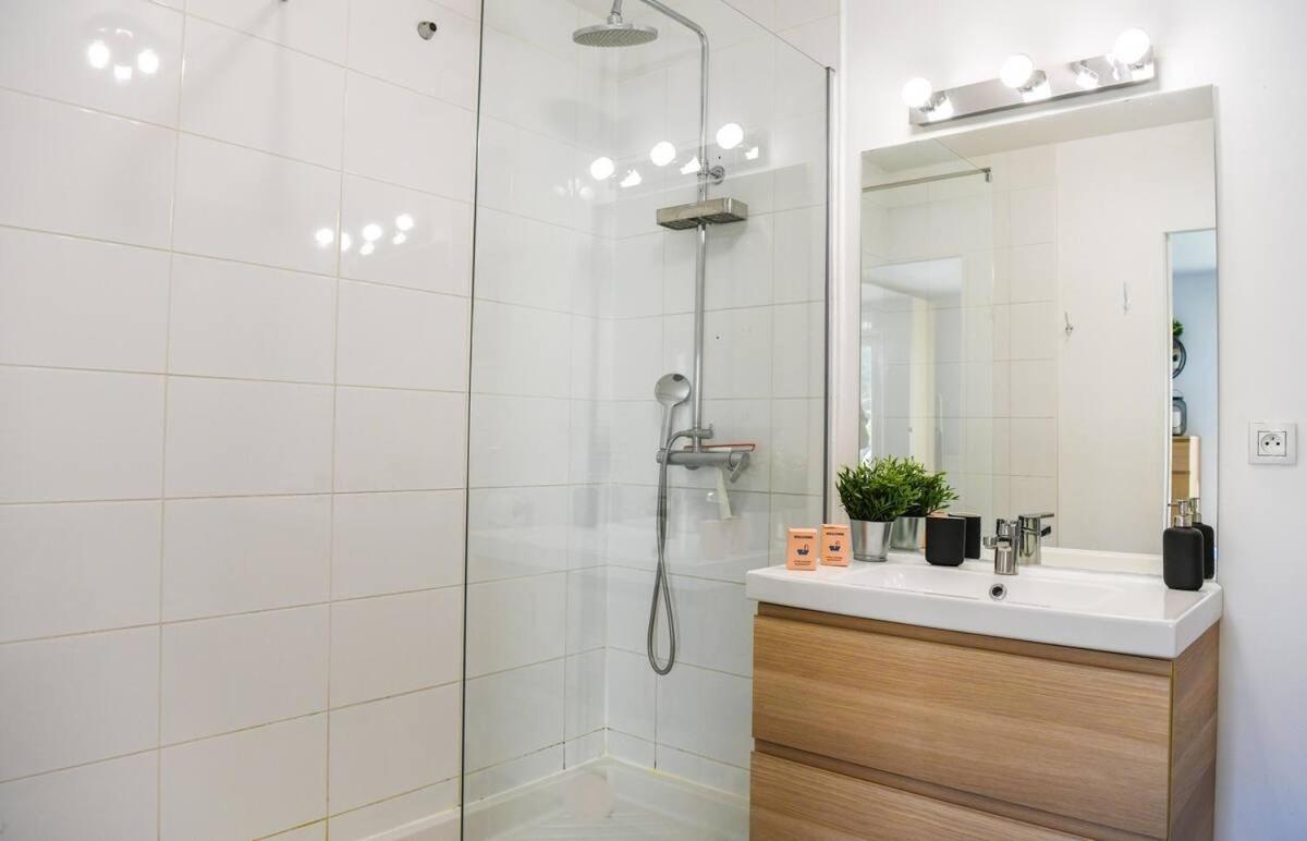 Superbe Appartement Avec Terrasse, Piscine & Parking Prive A Marseille Eksteriør bilde